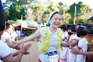 BIB: 3370
                            <button type="button" onclick="openModal(18991636)" class="btn btn-primary btn-sm float-right btn-popup" data-toggle="modal" data-target=".modal-high-quality">
                        <i class="fas fa-shopping-cart"></i> Add to Cart
                    </button>
                                            <button type="button" onclick="isThisMe(18991636, true)" class="btn btn-success btn-sm float-right btn-popup btn-isme hidden" data-toggle="tooltip" data-placement="bottom" title="นี่คือรูปของคุณใช่ไหม คลิกที่นี่เพื่อเอาเข้าอัลบั้ม">
                        <i class="fas fa-plus"></i> Add to album
                    </button>
                    <button type="button" onclick="isThisMe(18991636, false)" class="btn btn-warning btn-sm float-right btn-popup btn-isnotme hidden">
                        <i class="fas fa-ban"></i> Remove from album
                    </button>